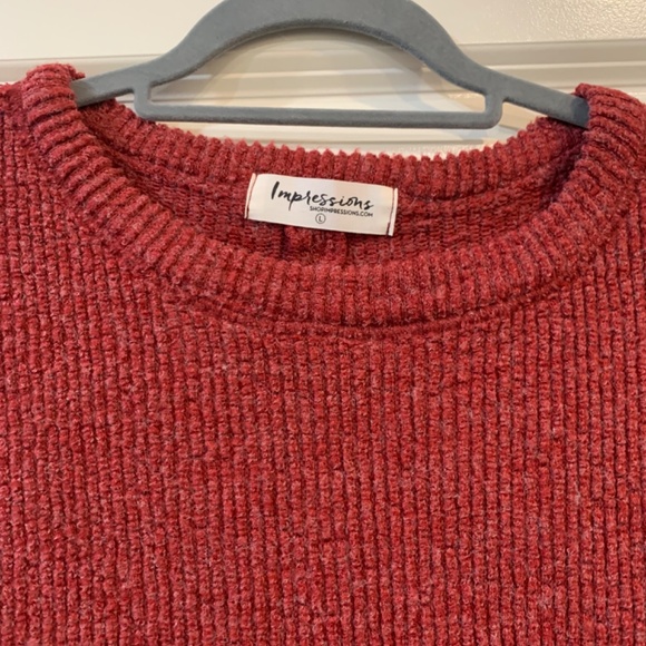 Women’s Peplum Sweater Size L - Picture 2 of 3